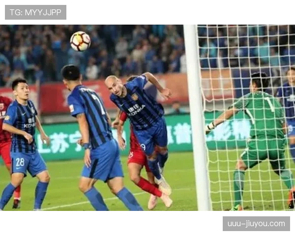 手球判罚要点：裁判如何判定刻意触球与不自然扩大身体