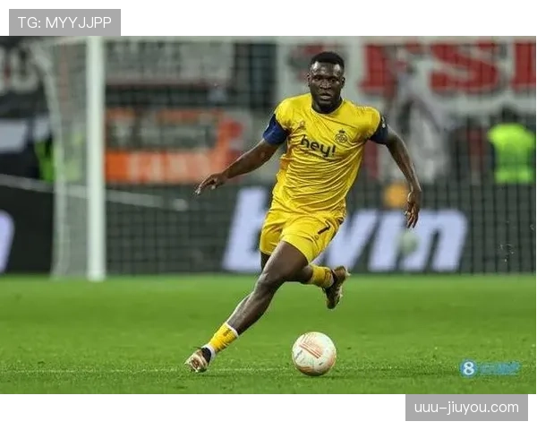 博尼法斯在勒沃库森体系中的战术定位与作用解析 博尼法斯在勒沃库森体系中的战术定位与作用解析